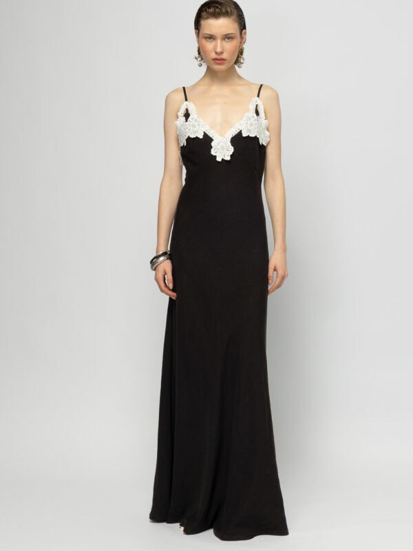 Cyra Black Dress